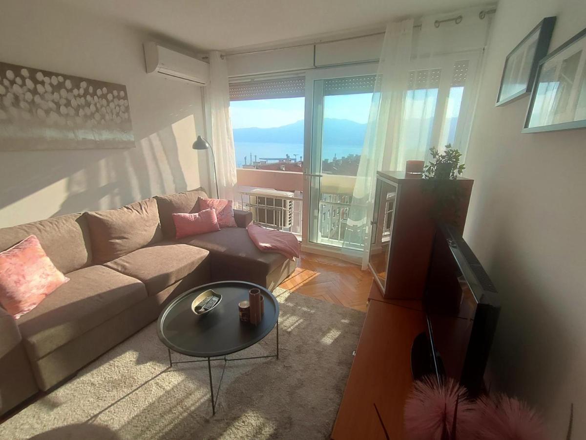 Adria Holliday Rijeka Apartment Ngoại thất bức ảnh