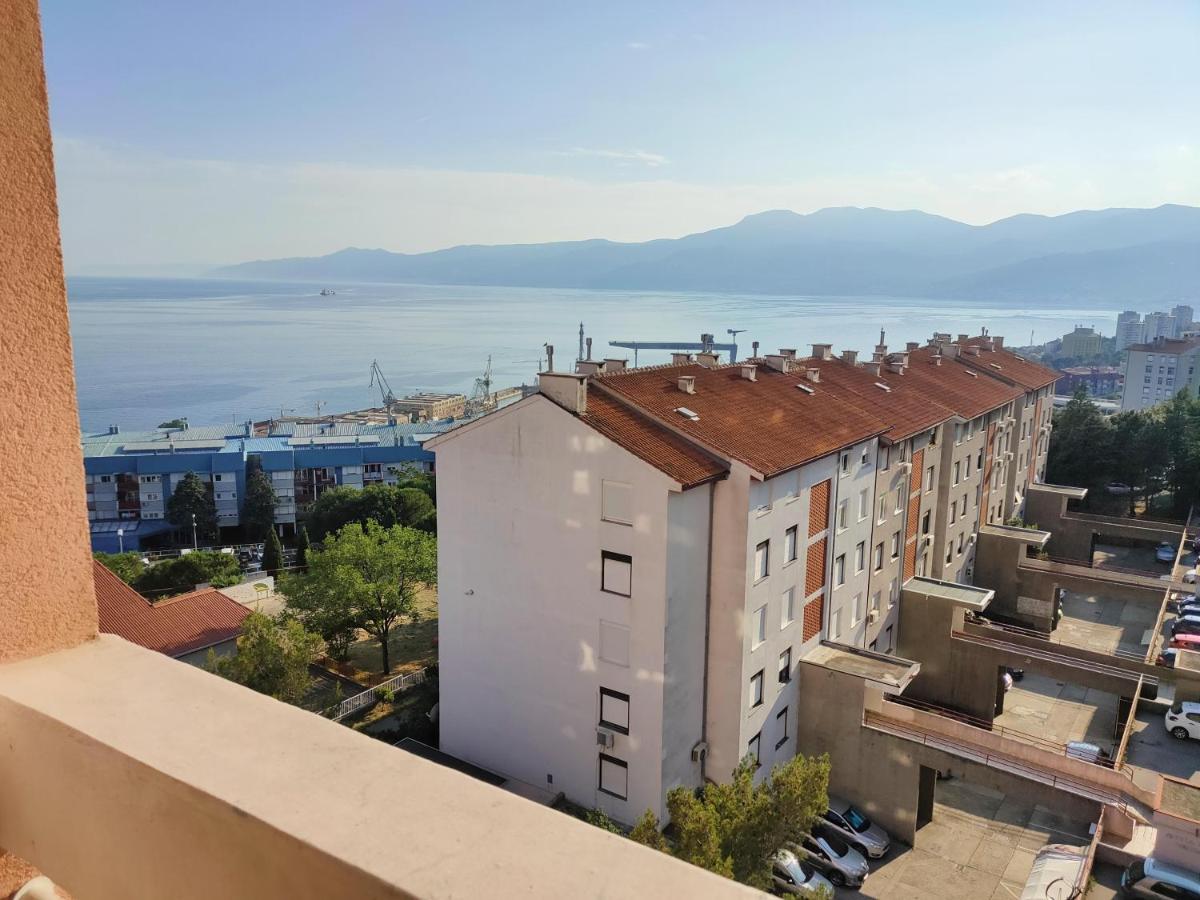 Adria Holliday Rijeka Apartment Ngoại thất bức ảnh